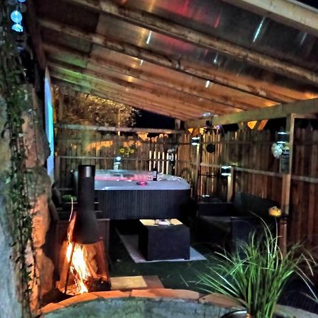 Le Love Chalet Des Alpes Guillestre Luaran gambar