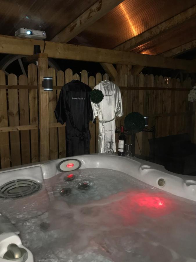 Le Love Chalet Des Alpes Guillestre Luaran gambar