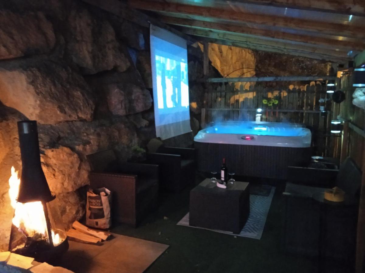 Le Love Chalet Des Alpes Guillestre Luaran gambar